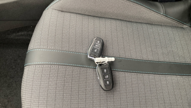 Peugeot 2008 1.2 PureTech Allure Premium+ 5dr Petrol Estate